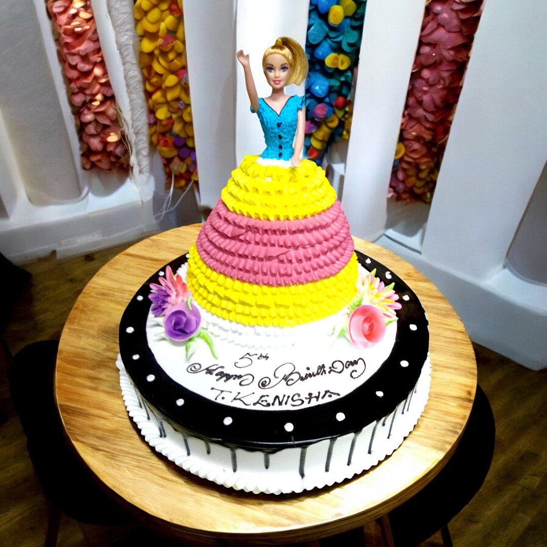Cool Barbie Cake