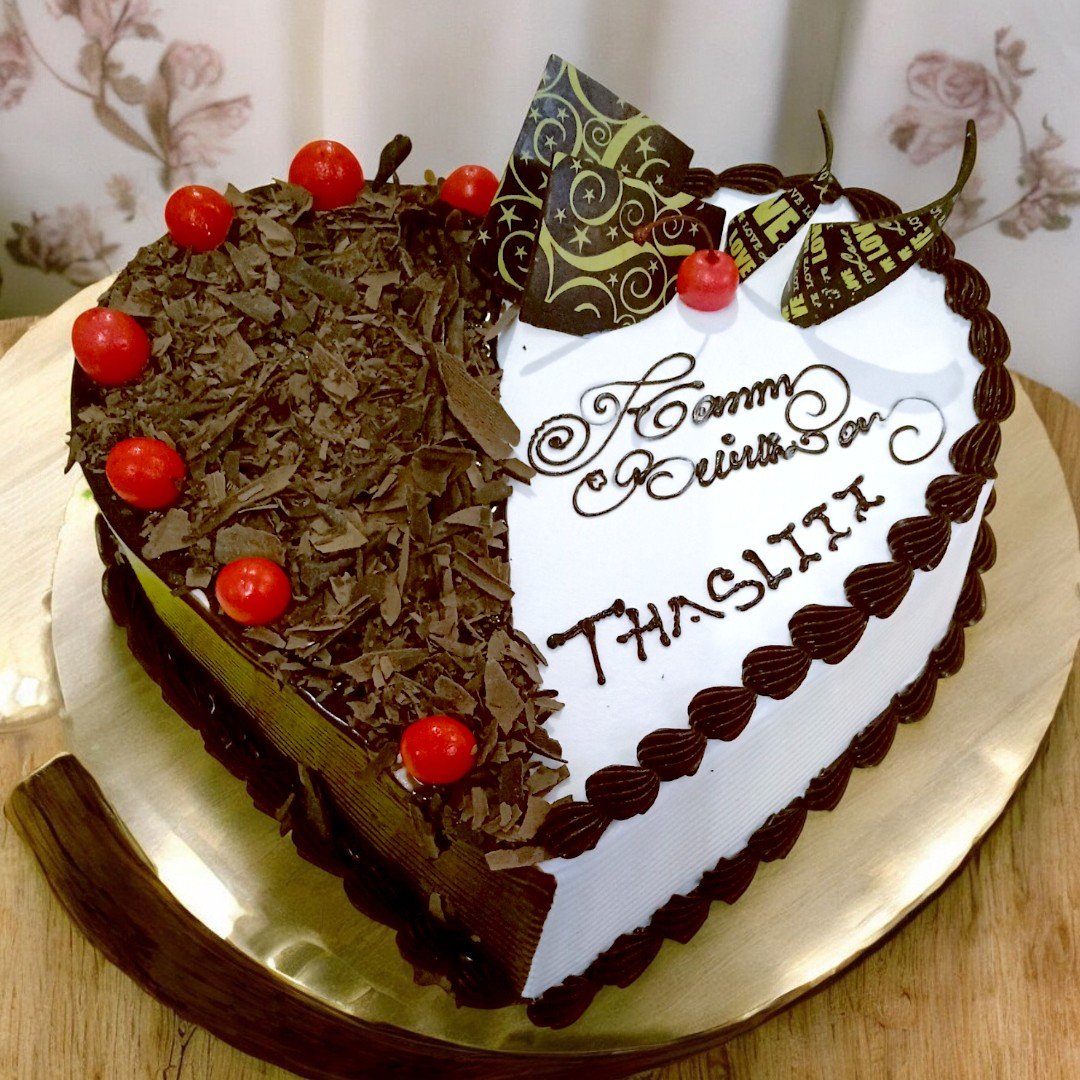 Double Delight Heart Shape Cake