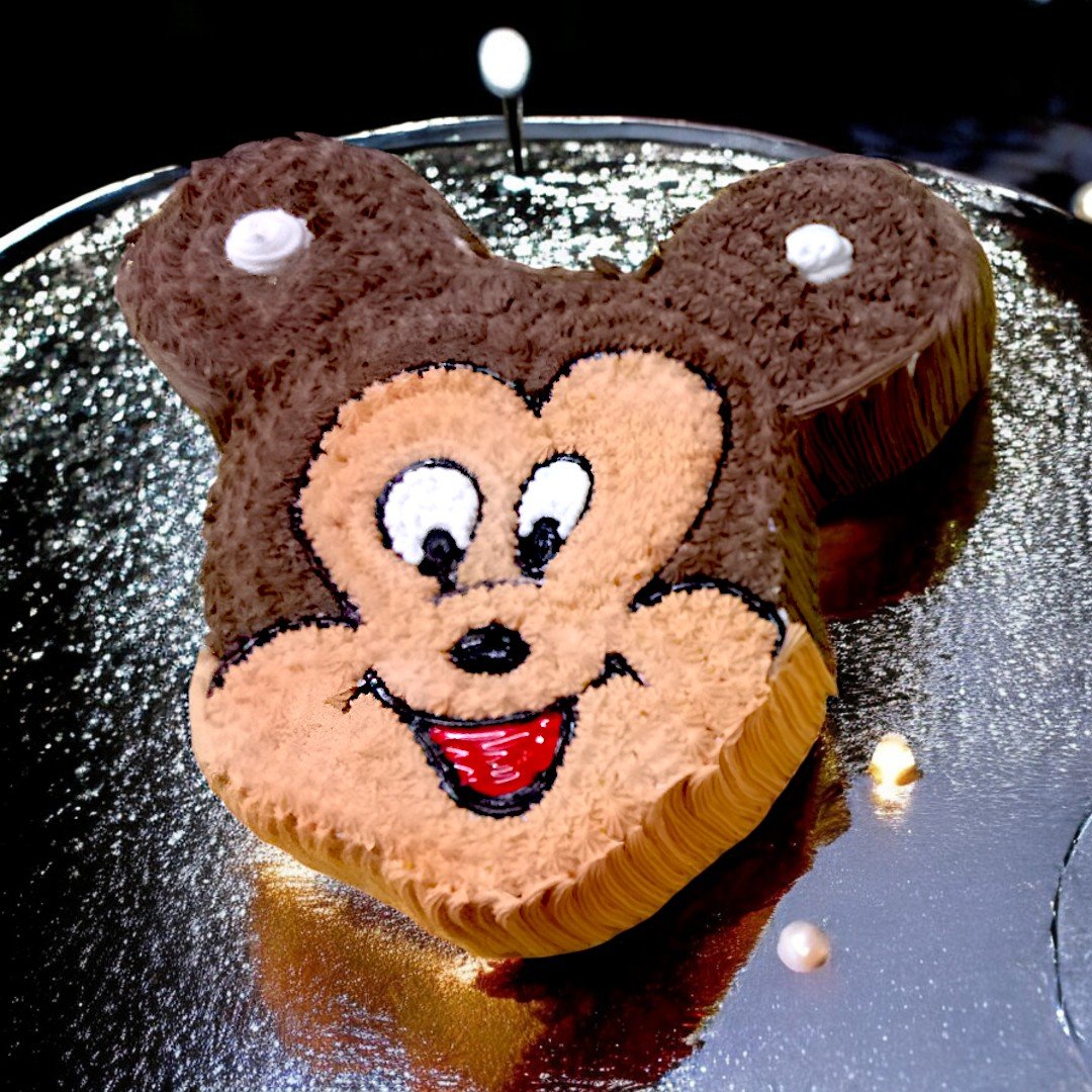 BetterGiftFlowers Mickey Mouse Cartoon Cake on a silver platter with intricate detailing.